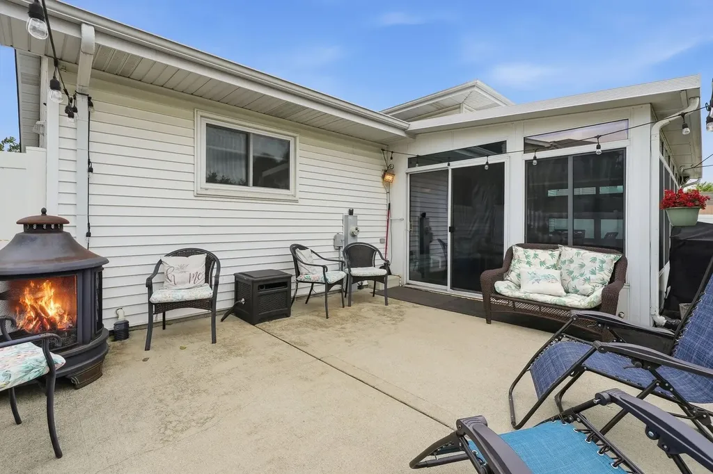 772 Wellington Parkway New Lenox IL 60451