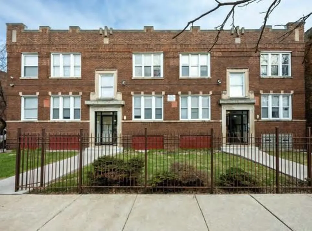 7601-05 South Peoria Street Chicago IL 60620