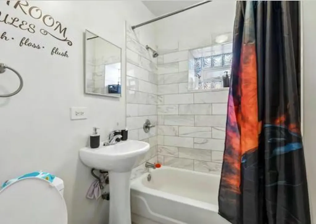 7601-05 South Peoria Street Chicago IL 60620