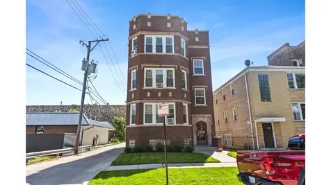7555 North Claremont Avenue Chicago IL 60645