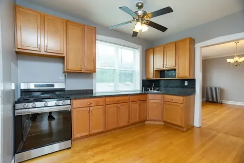 7555 North Claremont Avenue Chicago IL 60645
