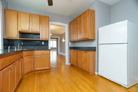 7555 North Claremont Avenue Chicago IL 60645
