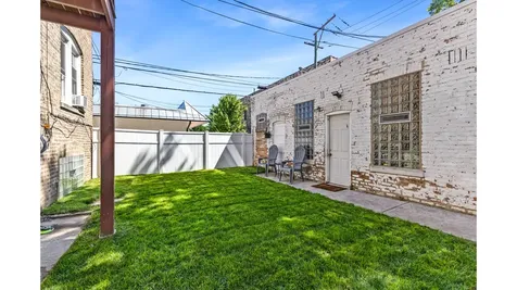 7555 North Claremont Avenue Chicago IL 60645