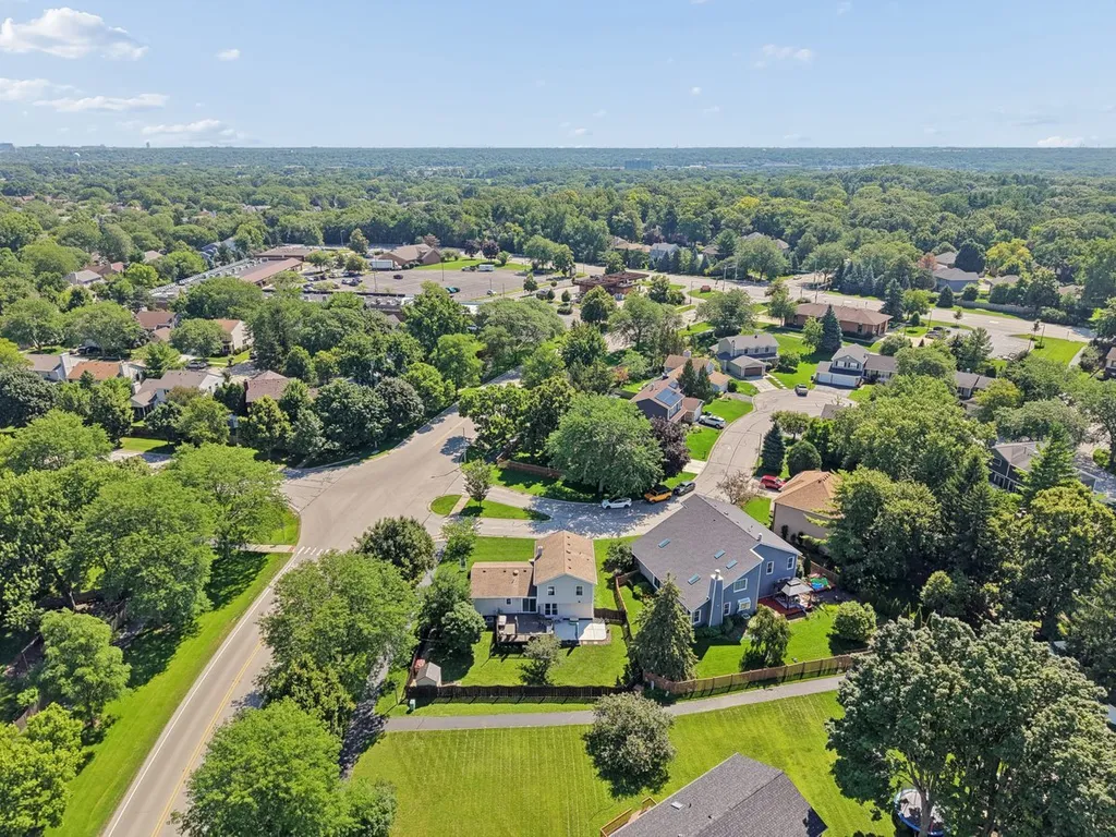 6504 Fernwood Drive Lisle IL 60532