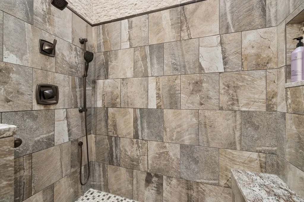328 Cromwell Court Westmont IL 60559