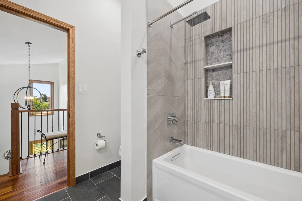328 Cromwell Court Westmont IL 60559