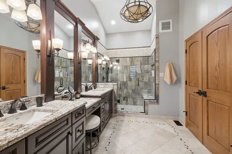 328 Cromwell Court Westmont IL 60559
