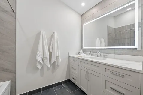 328 Cromwell Court Westmont IL 60559