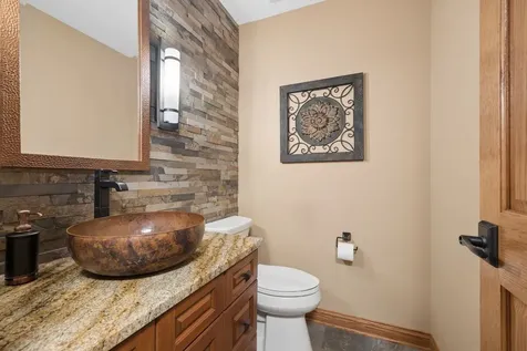 328 Cromwell Court Westmont IL 60559