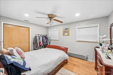 4962 North Mason Avenue Chicago IL 60630