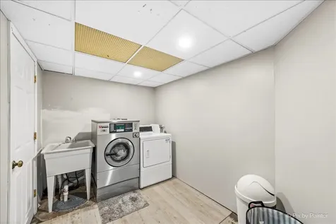 4962 North Mason Avenue Chicago IL 60630