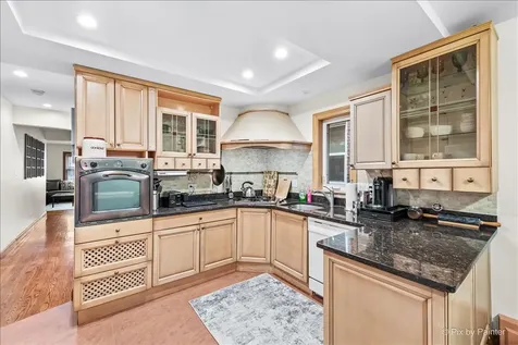 4962 North Mason Avenue Chicago IL 60630