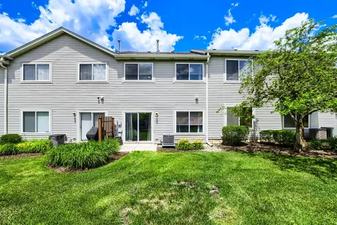 233 Nicole Drive South Elgin IL 60177