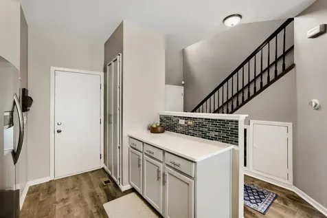 233 Nicole Drive South Elgin IL 60177