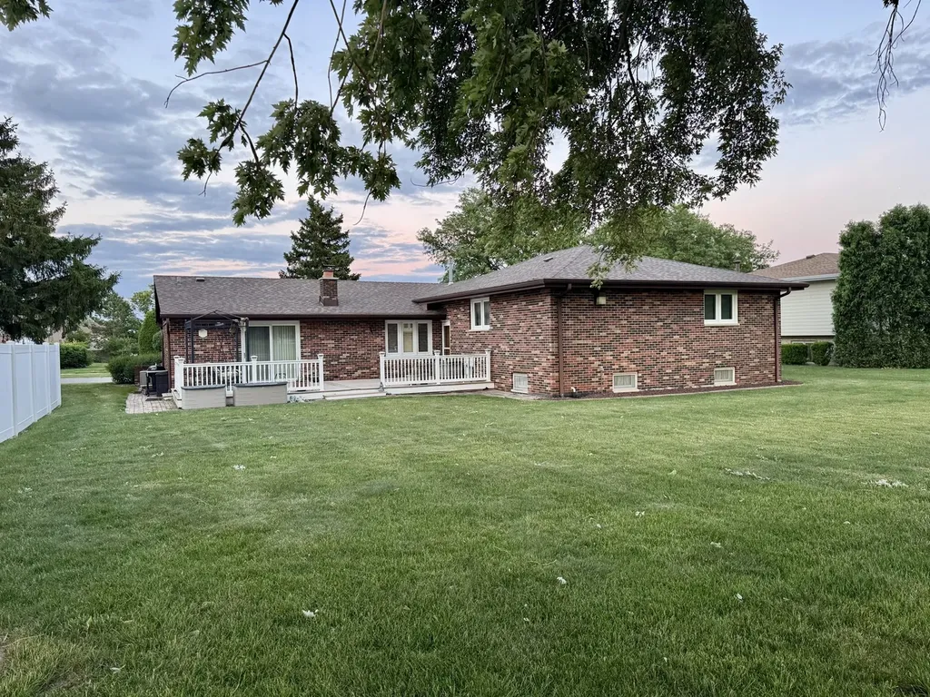 14234 Meadowview Court Orland Park IL 60462