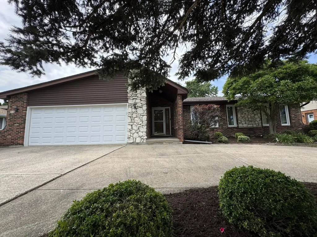 14234 Meadowview Court Orland Park IL 60462