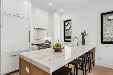 1644 West Diversey Parkway Chicago IL 60614