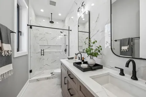 1644 West Diversey Parkway Chicago IL 60614