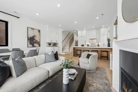 1644 West Diversey Parkway Chicago IL 60614