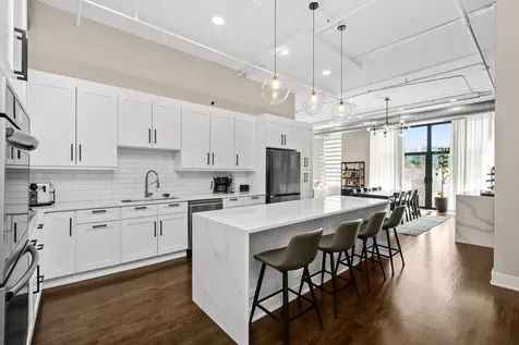 6 South Laflin Street Chicago IL 60607