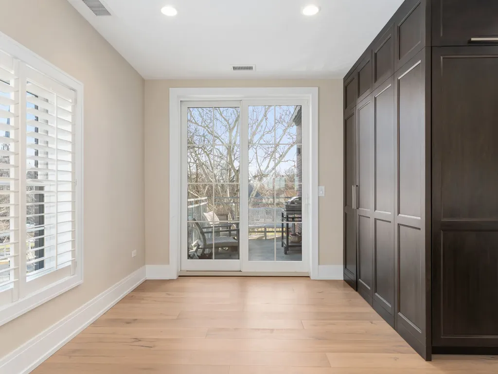 110 South Washington Street Naperville IL 60540