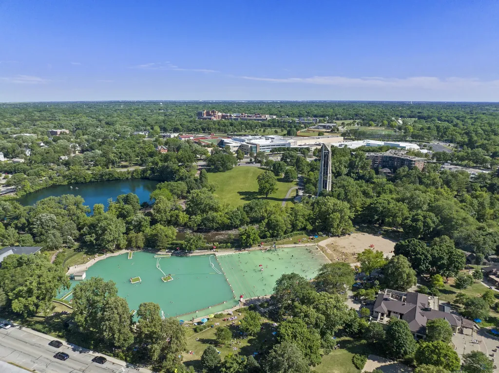 110 South Washington Street Naperville IL 60540