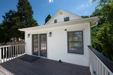 622 Illinois Street Geneva IL 60134
