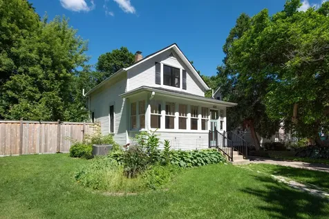 622 Illinois Street Geneva IL 60134