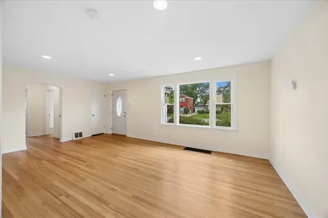 1307 Hull Avenue Westchester IL 60154
