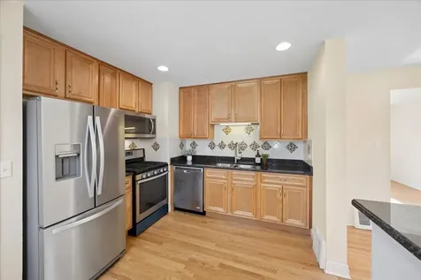 1307 Hull Avenue Westchester IL 60154
