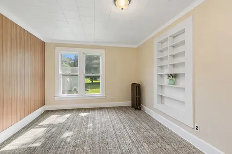 220 North Elm Street Leland IL 60531