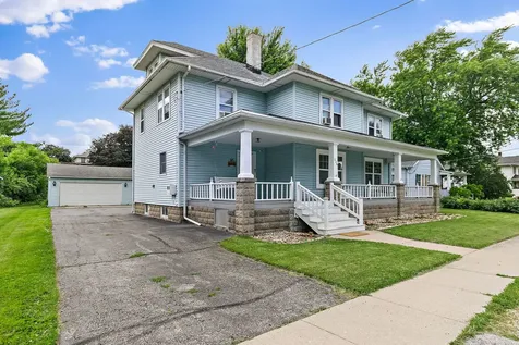220 North Elm Street Leland IL 60531
