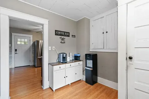 220 North Elm Street Leland IL 60531