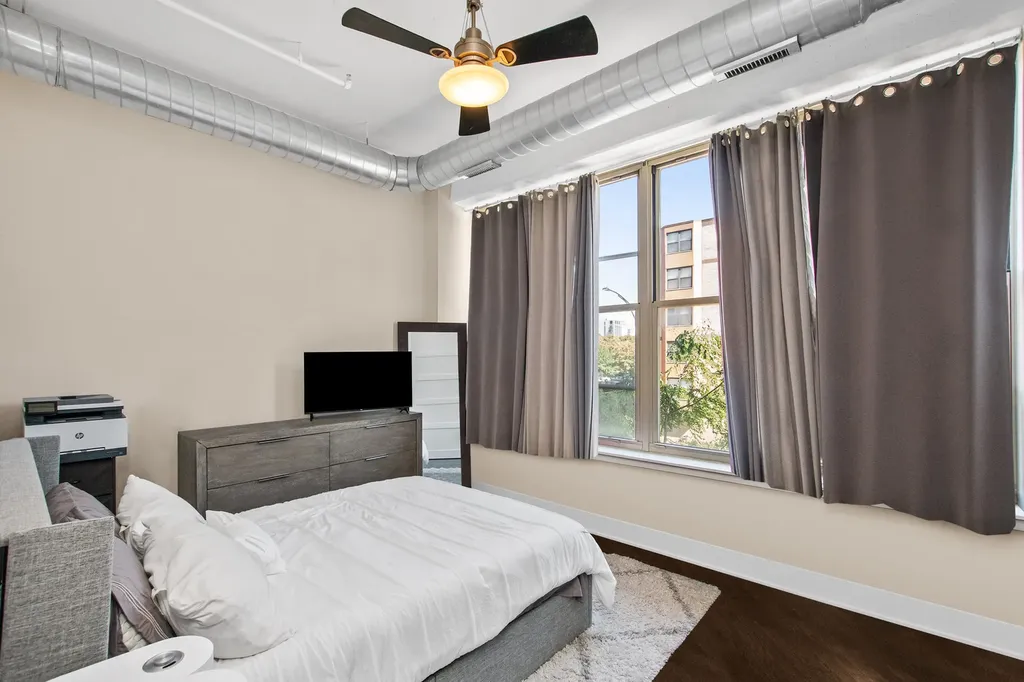 6 South Laflin Street Chicago IL 60607