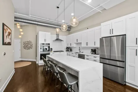6 South Laflin Street Chicago IL 60607