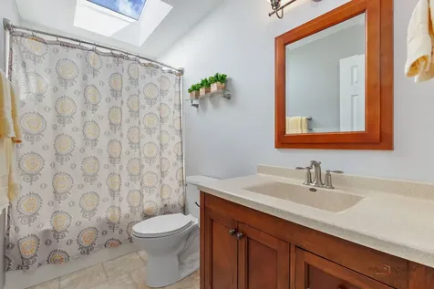1815 Paddock Court Grayslake IL 60030