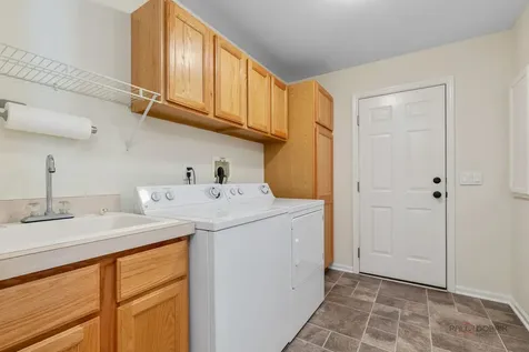 1815 Paddock Court Grayslake IL 60030