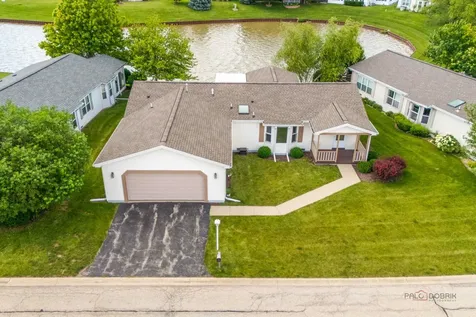 1815 Paddock Court Grayslake IL 60030
