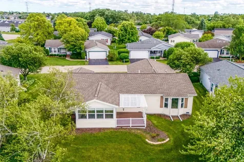 1815 Paddock Court Grayslake IL 60030