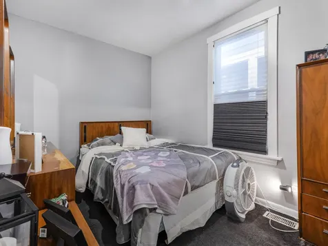 4550 North Kildare Avenue Chicago IL 60630