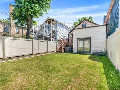 4550 North Kildare Avenue Chicago IL 60630
