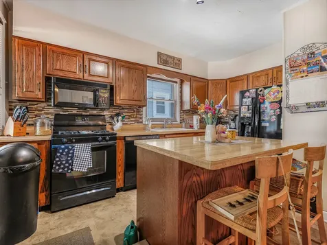 4550 North Kildare Avenue Chicago IL 60630
