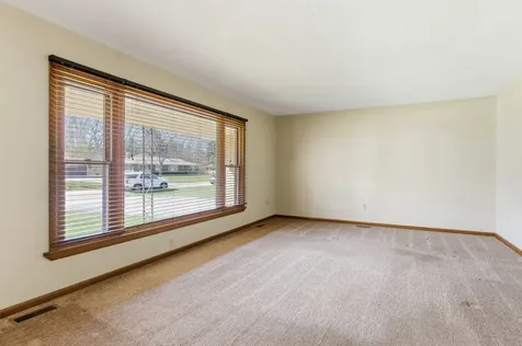 14 Knollwood Place Joliet IL 60433
