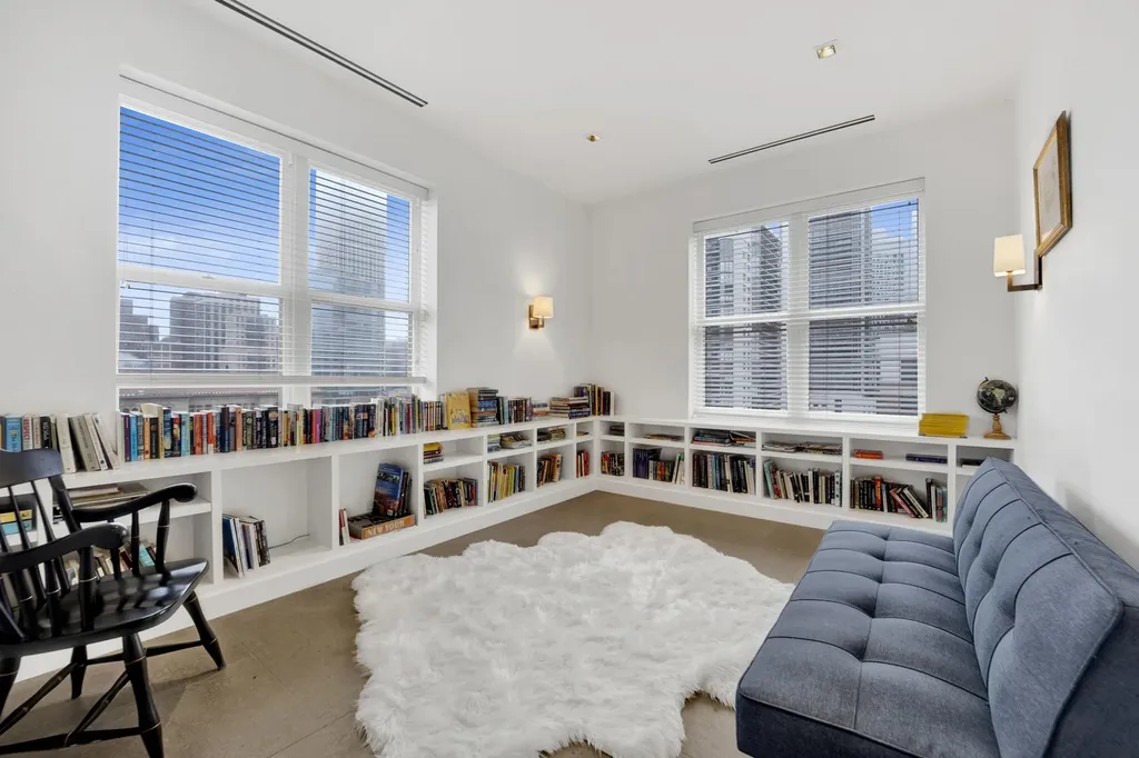 55 West Delaware Place Chicago IL 60610