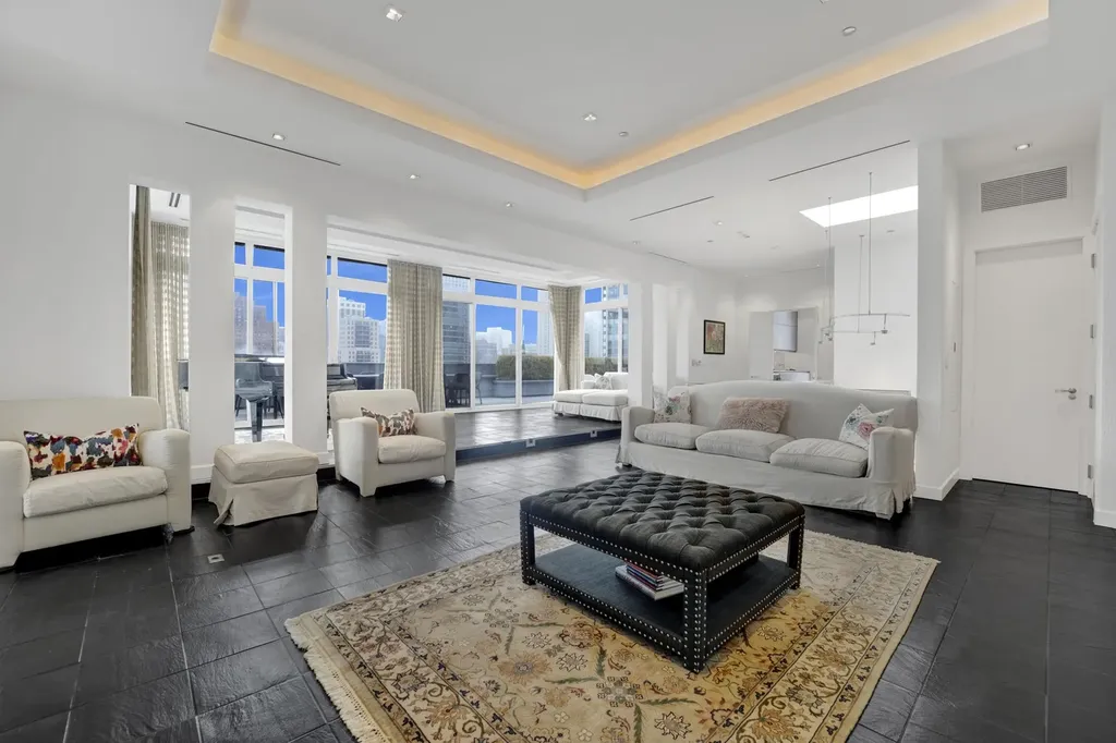 55 West Delaware Place Chicago IL 60610