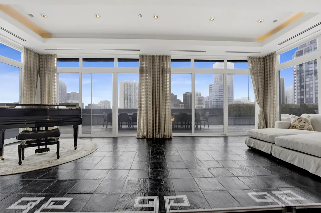 55 West Delaware Place Chicago IL 60610
