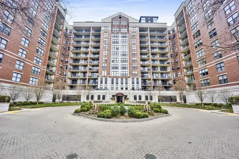 55 West Delaware Place Chicago IL 60610