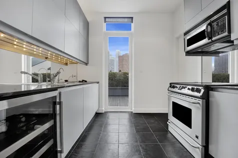 55 West Delaware Place Chicago IL 60610