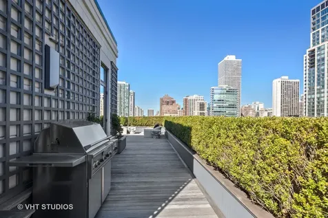 55 West Delaware Place Chicago IL 60610