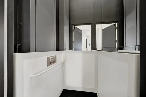 55 West Delaware Place Chicago IL 60610